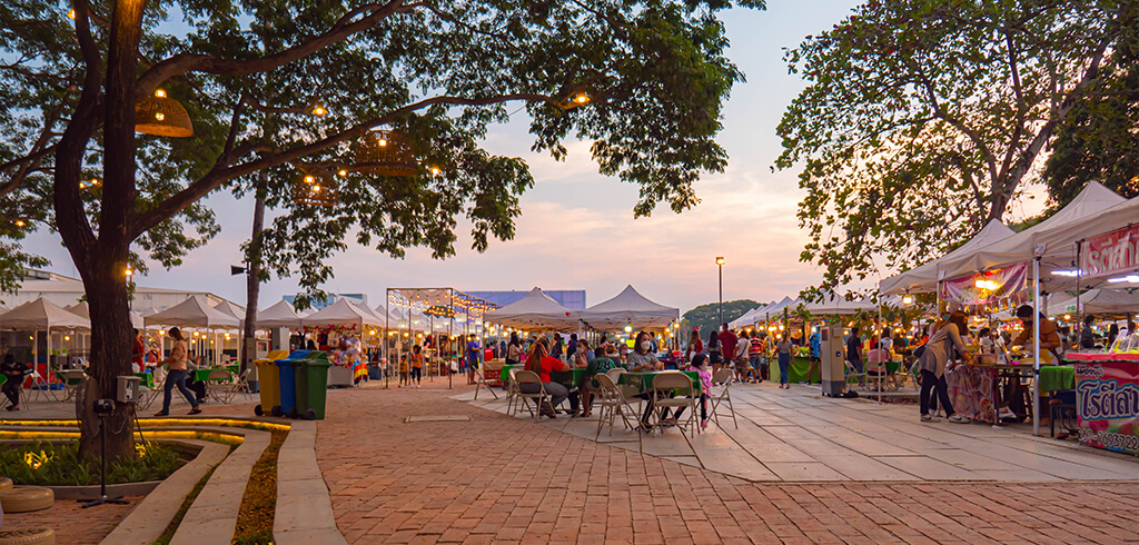 Wonderland- Food & Flavors