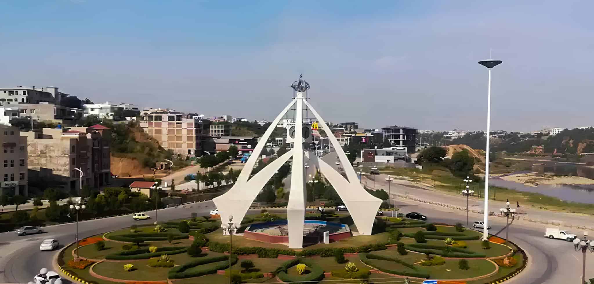 bahria town clock chowk