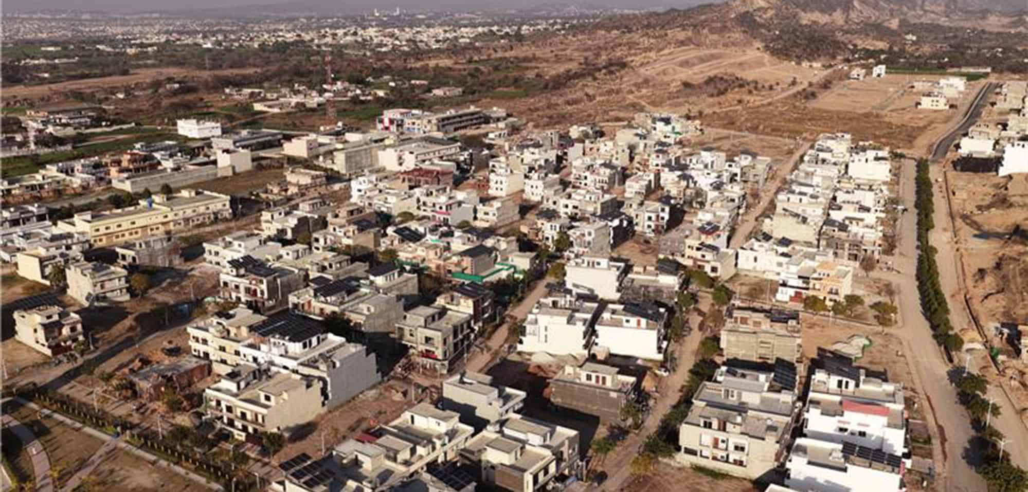 Balloted vs Non-Balloted Plots in Pakistan